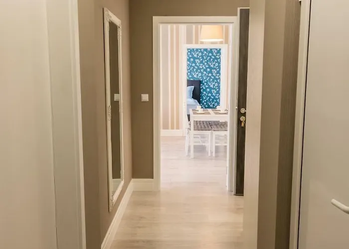 Antique Апартамент